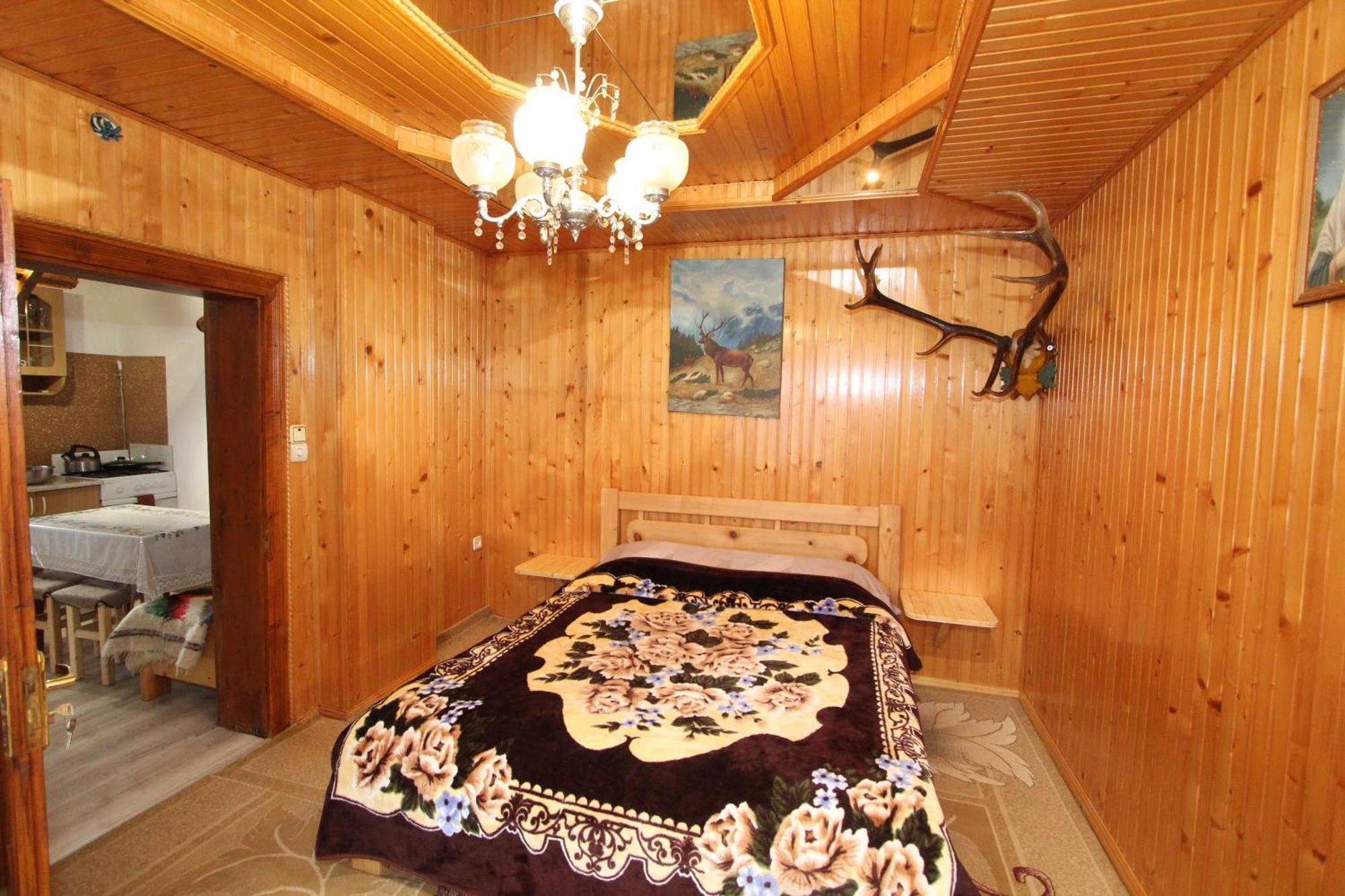 Будиночок Для Щастя Yaremche Ngoại thất bức ảnh